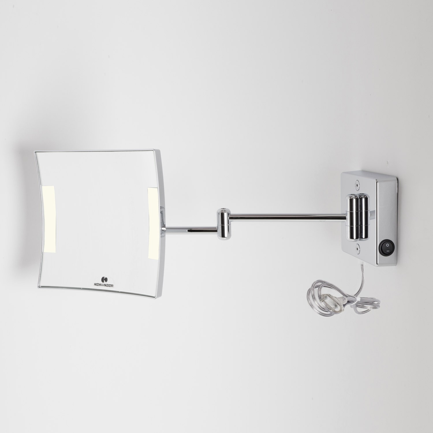 Specchio ingranditore a muro (3x) con luce LED (220V) incorporata